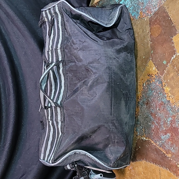 B.U.M. equipment. SPORT. Duffel Bag W/strap. DEADSTOCK W/tags. NEW - Picture 5 of 15